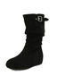 Schwarze Stiefel mit Keilabsatz und Schnallendetail