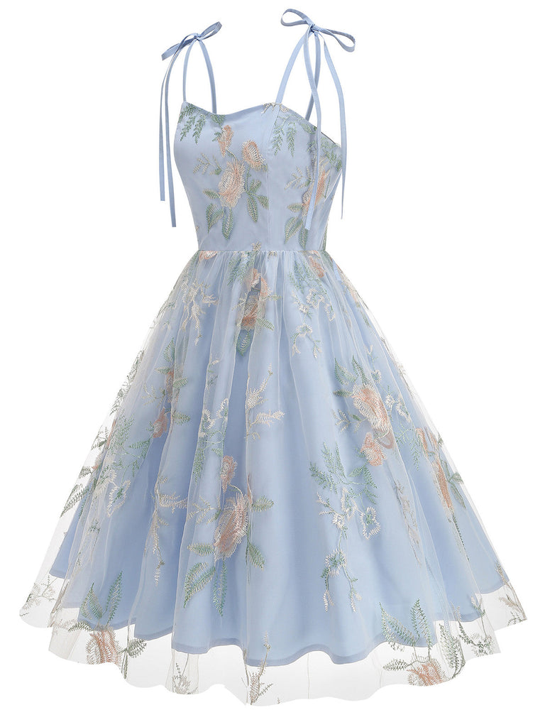 50er Kleid mit Blumen und Stickerei