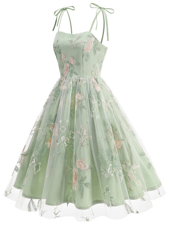 50er Kleid mit Blumen und Stickerei