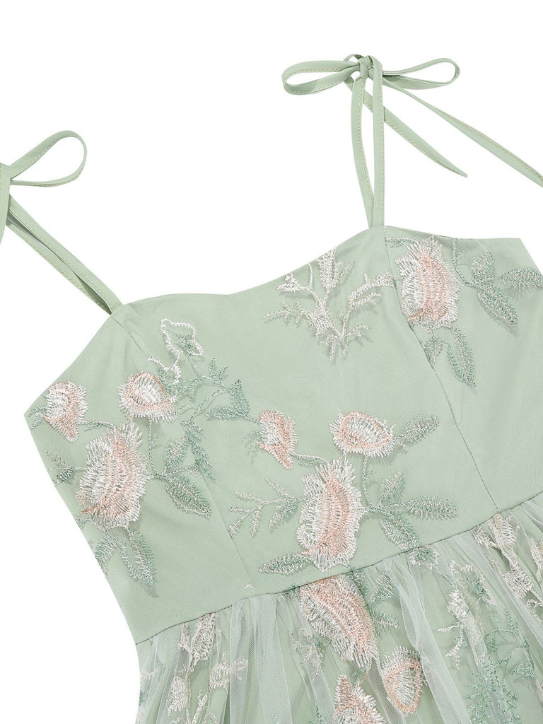 50er Kleid mit Blumen und Stickerei
