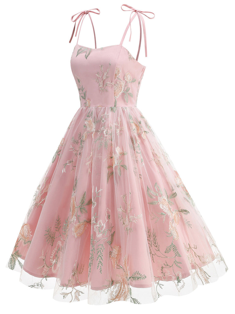 50er Kleid mit Blumen und Stickerei