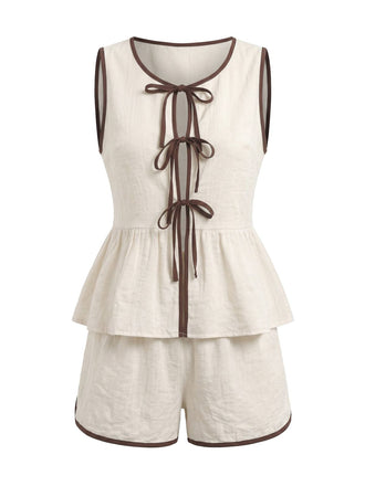 Beige 50er Shorts mit Vorderbindung und Weste