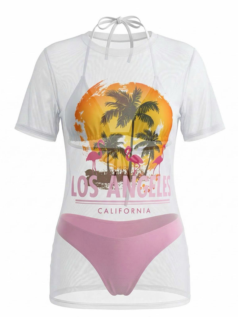 Vorderseite: 3-teiliges weißes Bikini-Set im Stil der 1970er Jahre mit Kokosnussbaum-Strandmotiv, Retro-Design, perfekt für Vintage-Modeliebhaber