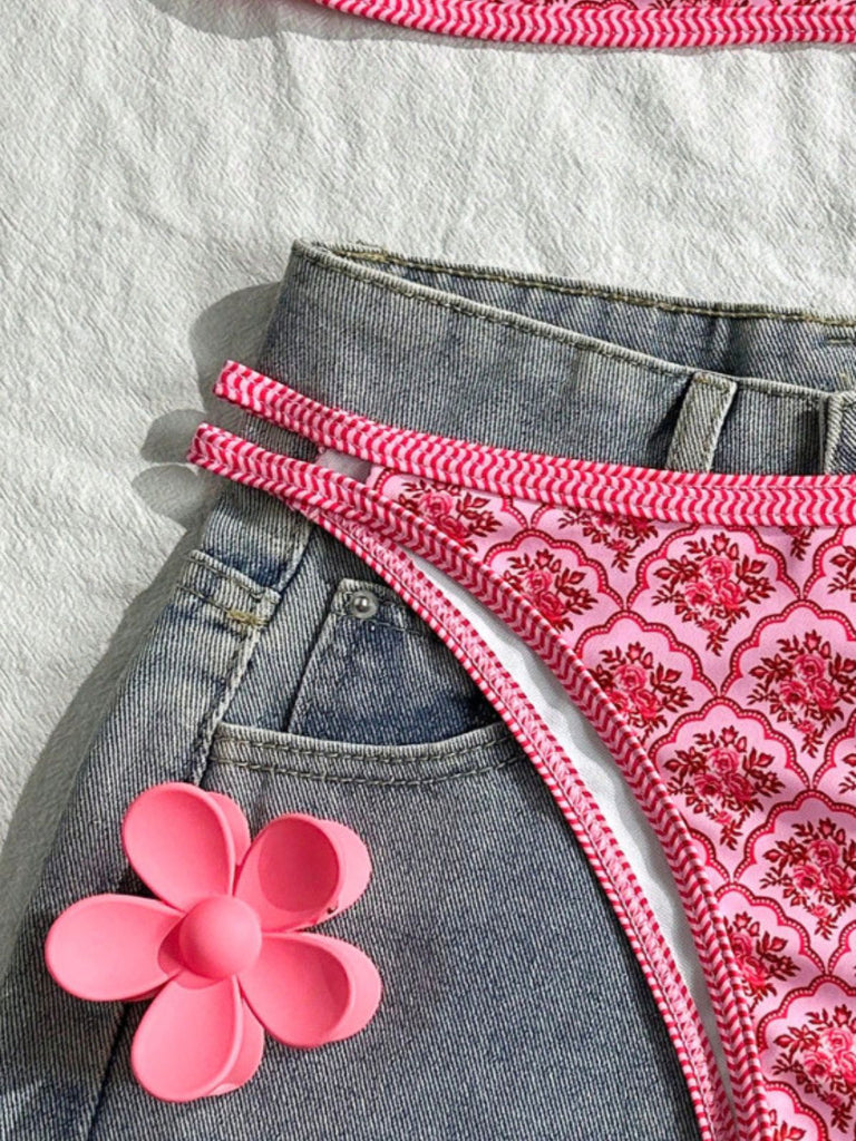 Rosa 1960er Blumen Druck Spaghetti Träger Bikini Set