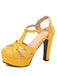 Ein leuchtend senfgelber T-Riemchen-Pumps mit Plateausohle, der einem Retro-Look einen Farbtupfer verleiht.