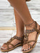 Flache Sandalen im Boho-Stil mit Perlenstickerei in Schmetterlings- und Herzform sowie Strassverzierungen – perfekt für gemütliche Sommerspaziergänge oder elegante Strandoutfits.