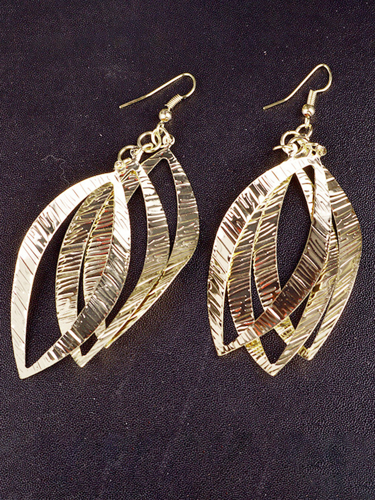 Mehrfarbige Ohrringe mit Blatt, Metallic und strukturiert