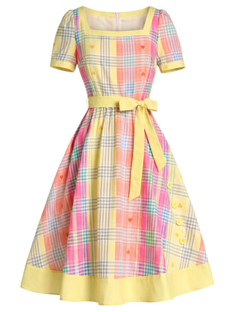 Hellgelbes 50er Kleid mit Eckiger Ausschnitt und Herz