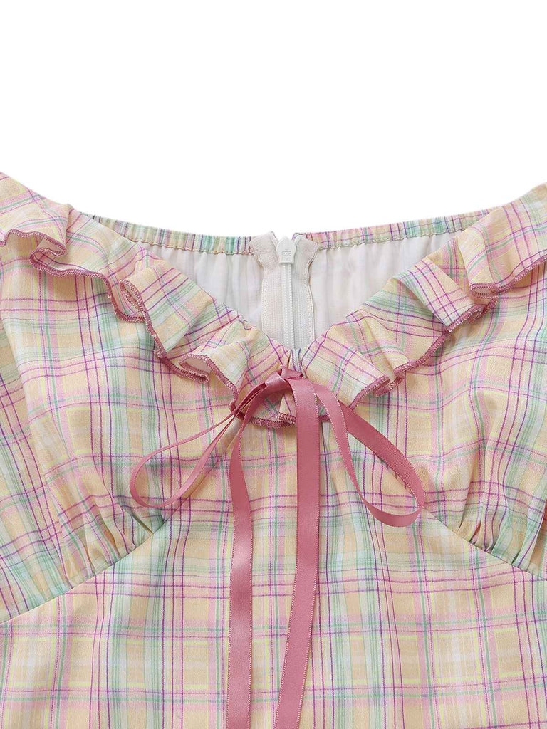 Pastellfarbenes Karokleid im Swing-Stil mit Rüschenschleife und herzförmigem Ausschnitt für einen Vintage-Look der 1950er Jahre