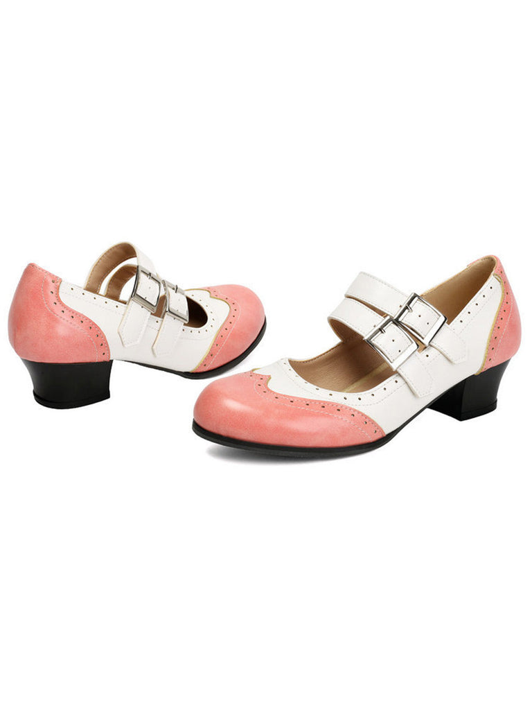 Schuhe mit Spitz und Schnalle