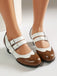 Schuhe mit Spitz und Schnalle