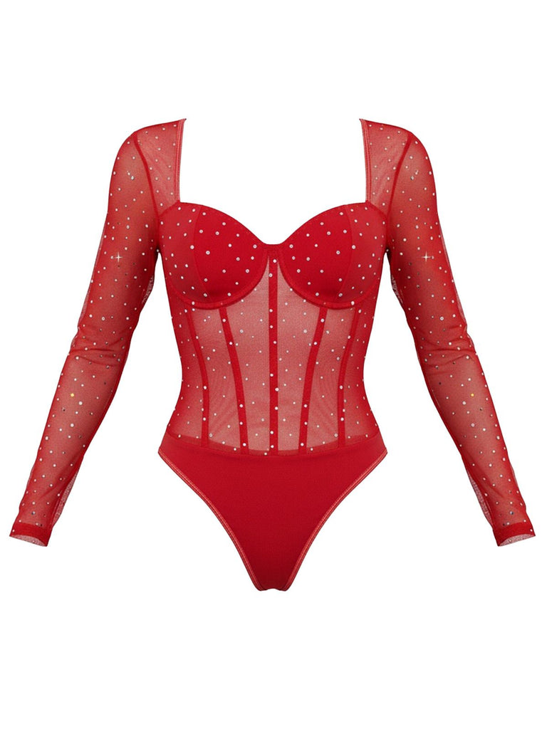 Roter, transparenter Body mit langen Ärmeln auf weißem Hintergrund