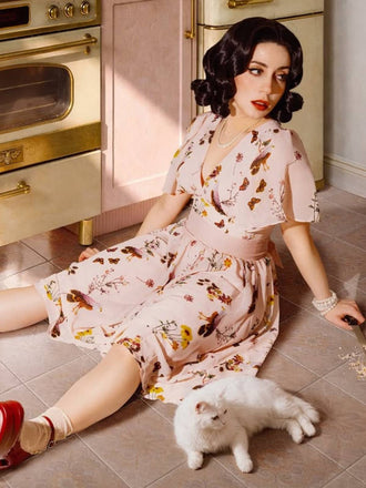 Rosa 1950er Blumen Vögel Bowknot V-Ausschnitt Kleid