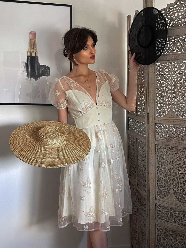 Weiß 1950er Tief V-Ausschnitt Besticktes Blumen Kleid