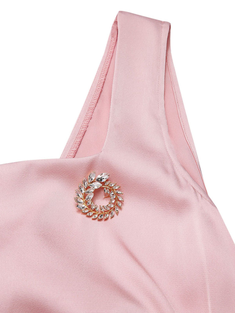 Blassrosa 1920er Satin Quadratischer Hals Zurück-Bogen Kleid