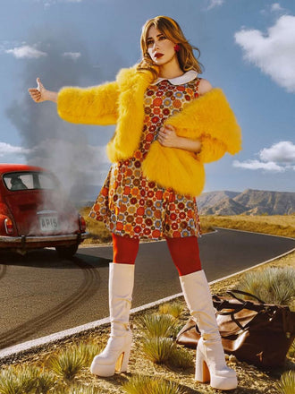 Orange 1960er Gänseblümchen Peter Pan Kragen Kleid