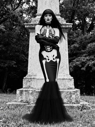 Schwarz & Weiß 1930er Halter Schädel Netz Fischschwanz Kleid