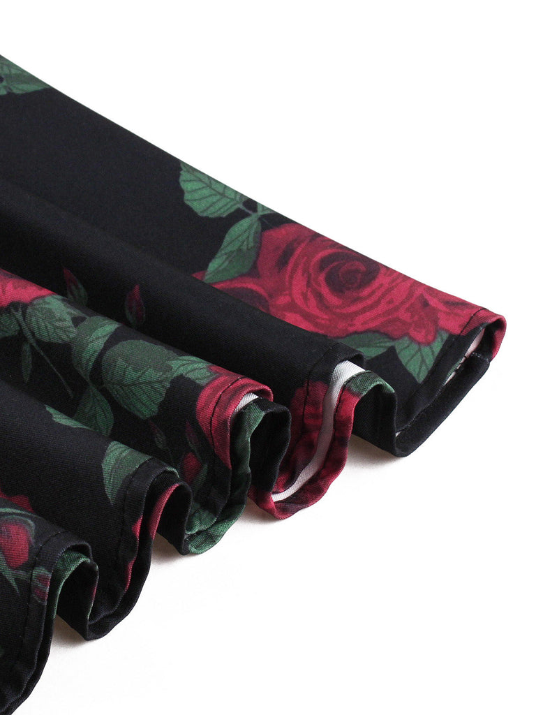 Roter 50er Plisseerock mit Rosen-Print