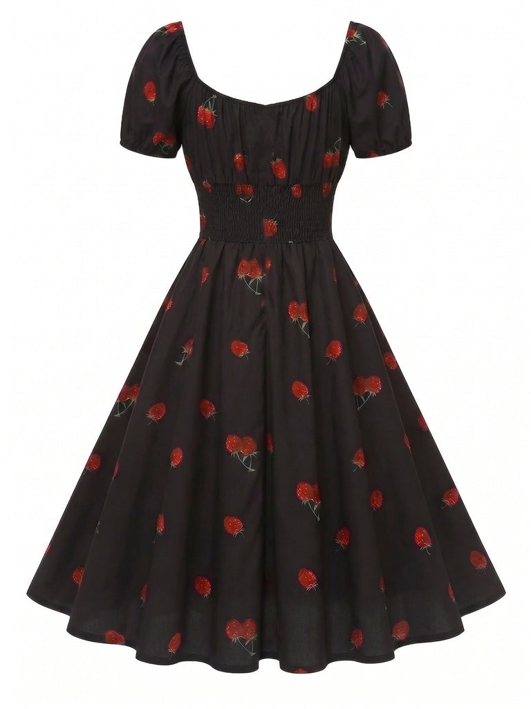 [Vorverkauf] Schwarzes 50er Midikleid mit Himbeer-Print und Neckholder
