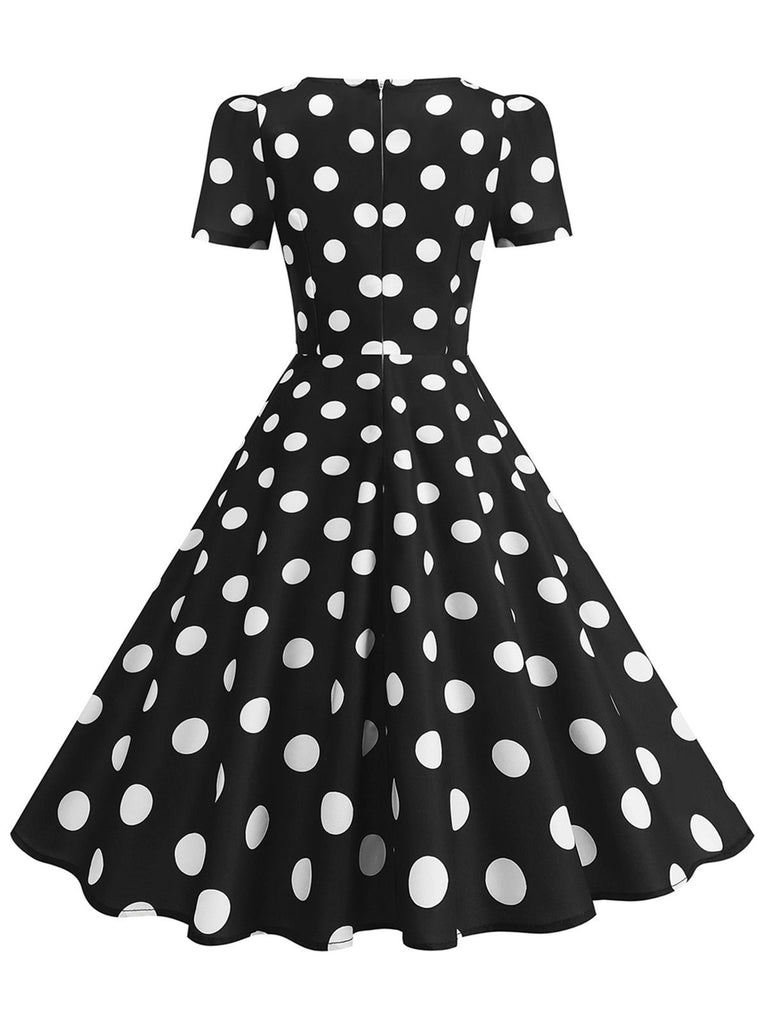 Rosa 50er Swingkleid mit Herzausschnitt und Kurzarm
