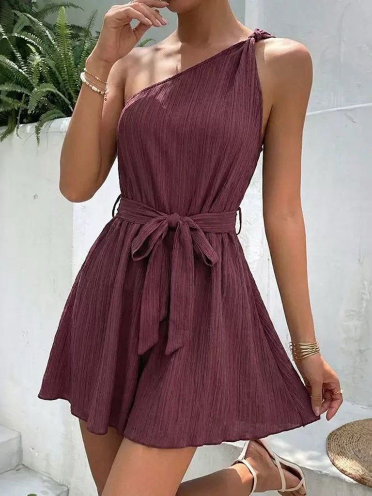 50er Romper mit One-Shoulder und Struktur