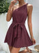 50er Romper mit One-Shoulder und Struktur