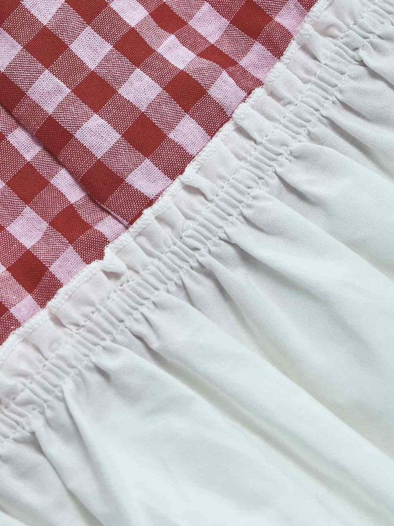 Rotes 60er Minikleid mit Eckiger Ausschnitt und Rüschen