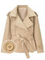 60er Trenchjacke mit breitem Revers und Bindegürtel