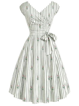 40er Kleid mit Kappärmel und Blumen