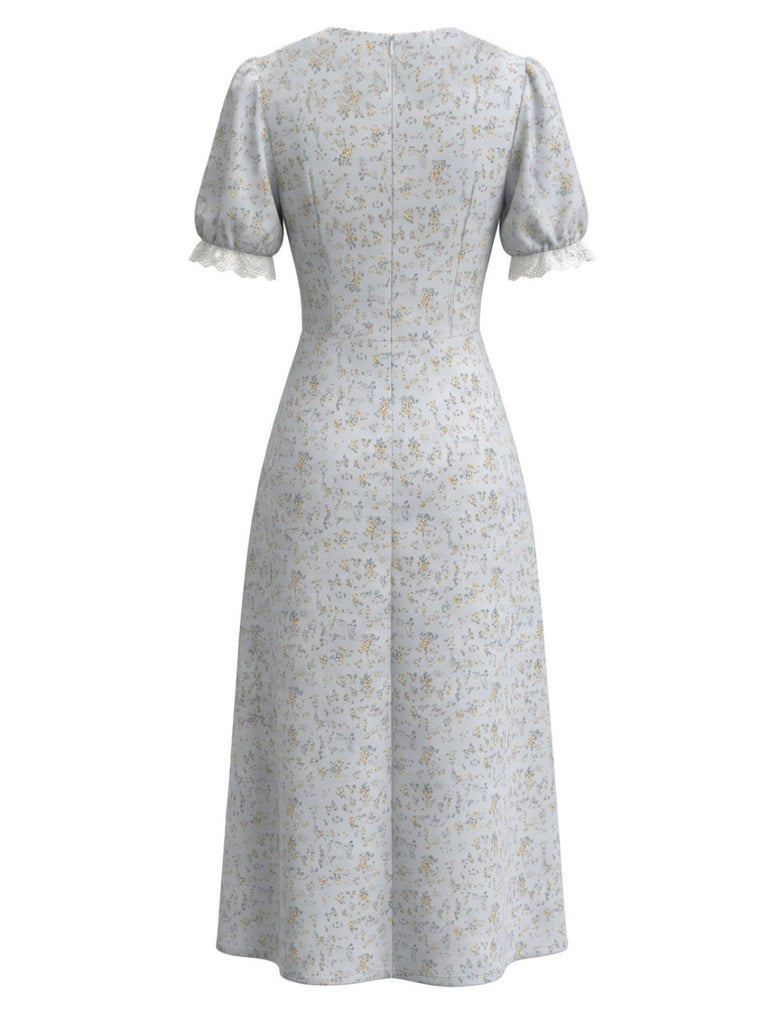 Blaues 30er Spitzenkleid mit Streublumen und V-Ausschnitt