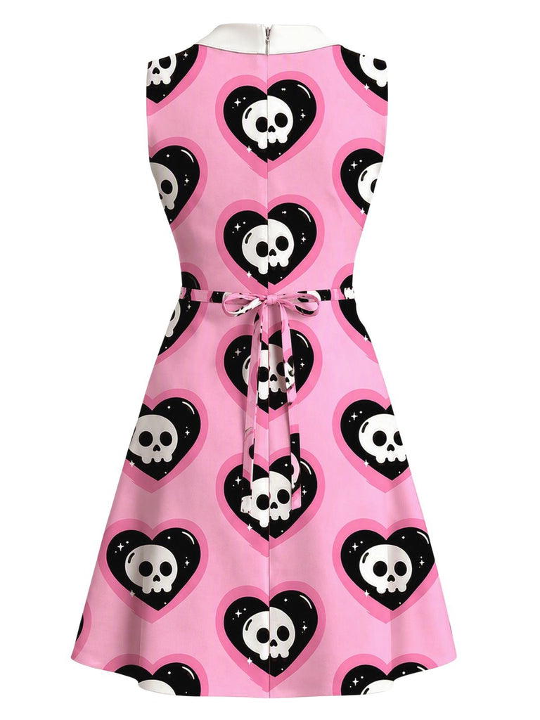 [Vorverkauf] Rosa 60er Gothic-Kleid mit Totenkopf-Herz-Print und Peter-Pan-Kragen