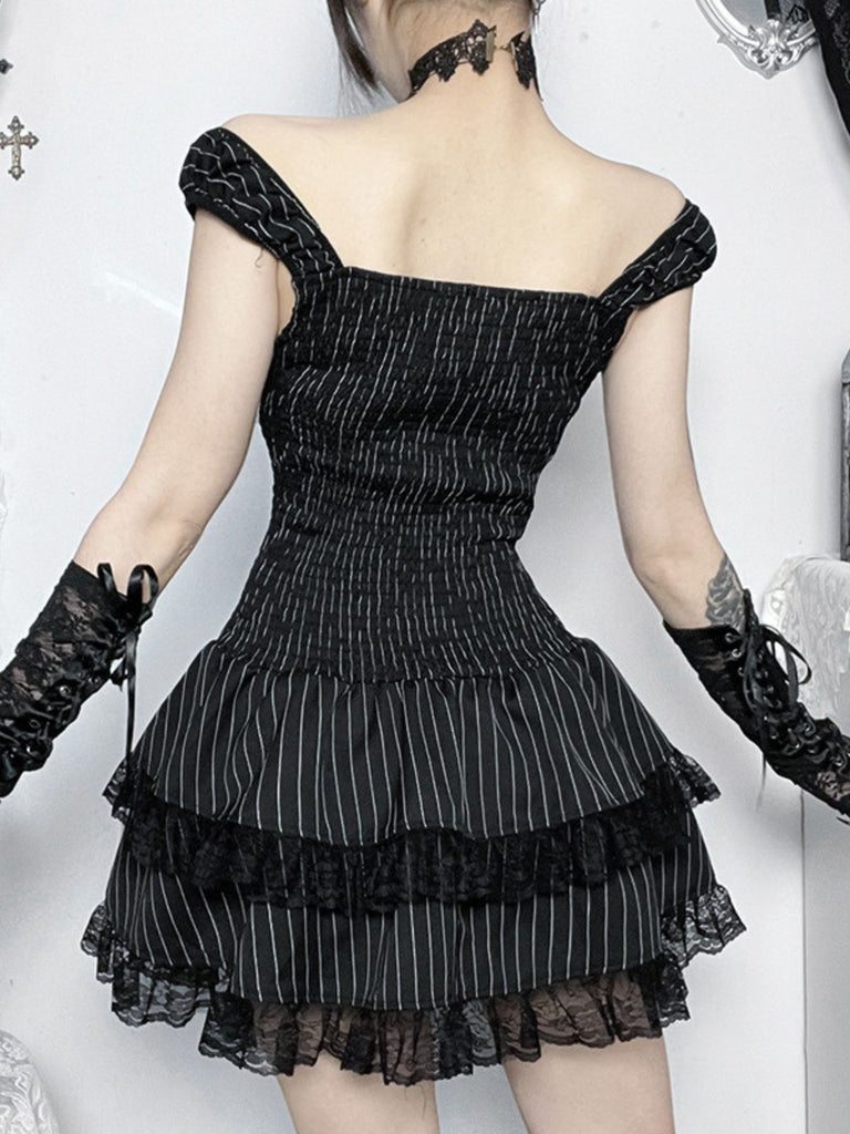 Schwarzes 70er Korsettkleid mit Nadelstreifen und Spitze