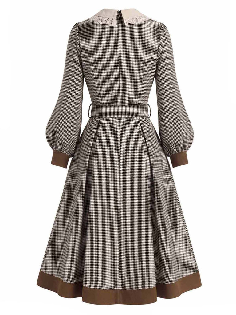 Hellbraunes 50er Hahnentrittkleid mit Schluppe und Gürtel