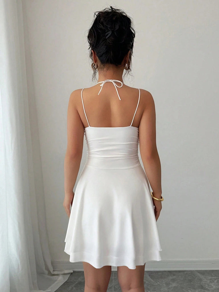 60er Minikleid mit Raffung und Wasserfallausschnitt