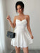 60er Minikleid mit Raffung und Wasserfallausschnitt