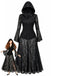 Schwarzes 80er Gothic Kapuzen-Maxikleid mit Spitze und Glockenärmeln