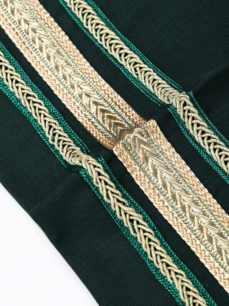 Dunkelgrüne 70er Latzhose mit Goldborten und Gürtel