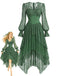 Seegrünes 70er Lagenkleid mit Spitze und asymmetrischem Saum