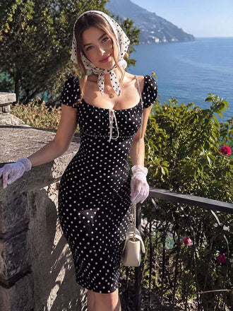 Schwarzes 60er Bleistiftkleid mit Karree-Ausschnitt