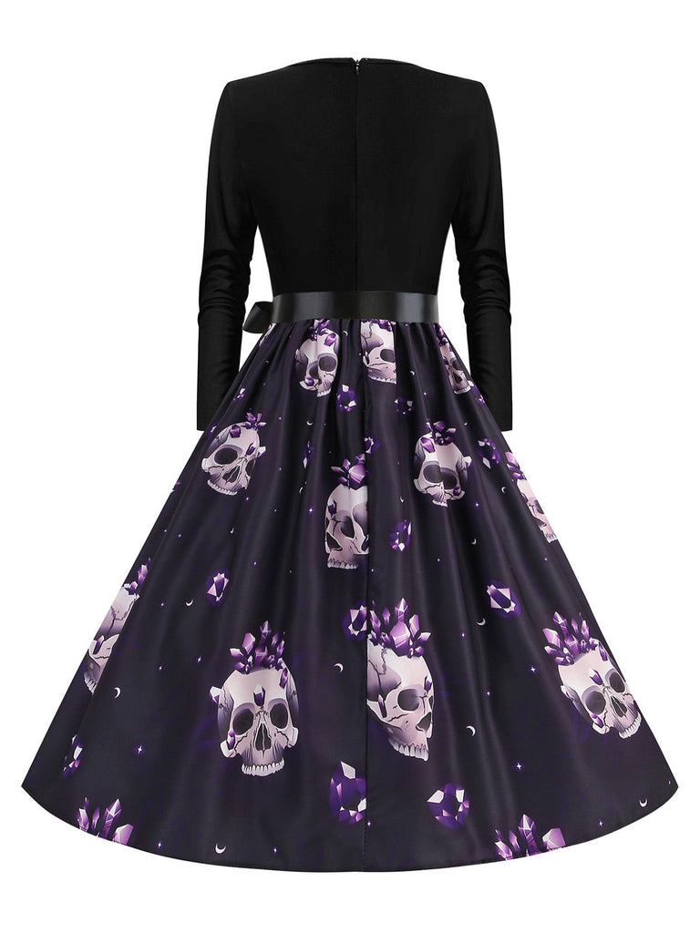 Lila 50er Swingkleid mit Kristall-Totenkopf-Print