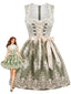 Hellgrünes 50er Oktoberfest-Dirndl-Set mit Spitzenschürze