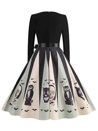 Schwarzes 50er Halloween Swingkleid mit Bat-Print und Totenkopf