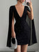 Schwarzes 60er Bodycon-Minikleid mit Strasssteinen und Capeärmeln