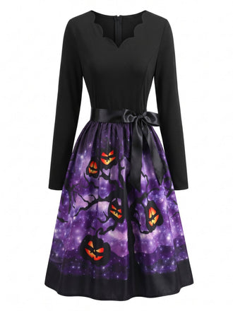 Lila 50er Halloween Kleid mit Kürbis, Blütenausschnitt und Schleife