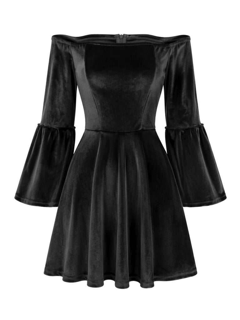 Schulterfreies 60er Samtminikleid mit Glockenärmeln