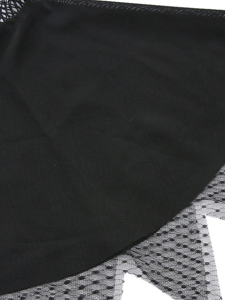 Schwarzes 50er Hexenkleid mit Federbesatz und ausgestellten Ärmeln