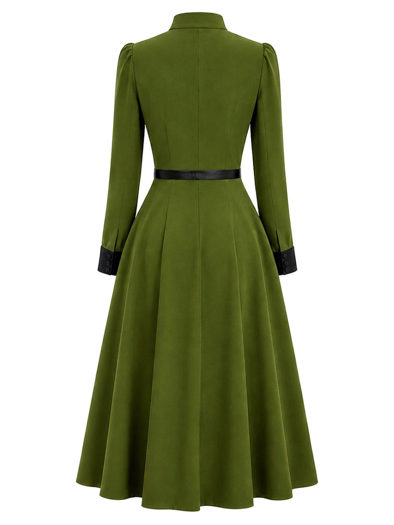 Grünes gegürtetes 40er Kleid mit Schluppe und Kontrastmanschetten