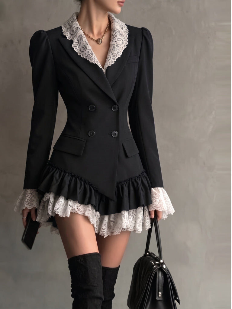 60er Blazerkleid mit Spitzenrevers und Volantsaum