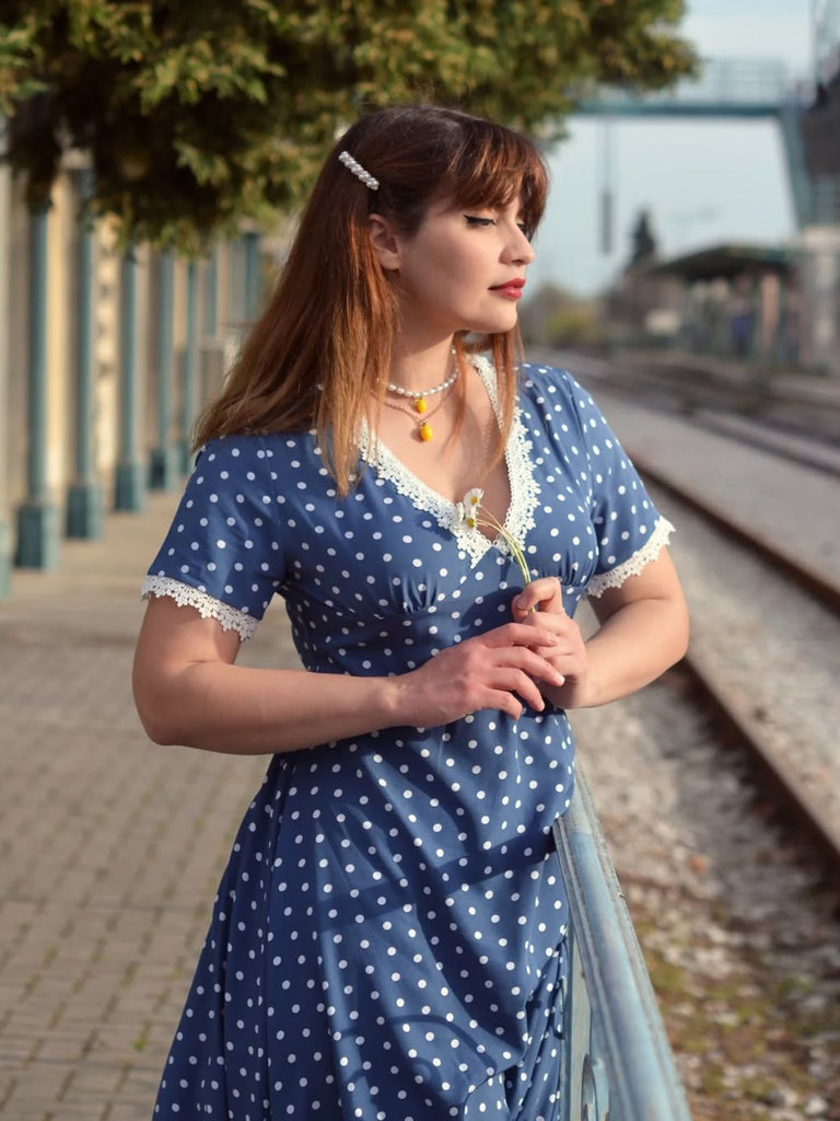 Dunkelblau 1930er V-Ausschnitt Polka Dots Kleid mit Gürtel