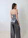 Disco outfit Metallic Grau 1980er Wasserfallkragen Spaghetti Träger Jumpsuit